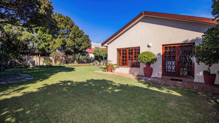 4 Bedroom Property for Sale in Table View Western Cape